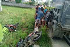 Bocah lima tahun tewas saat truk hajar tiga motor di Lombok Tengah